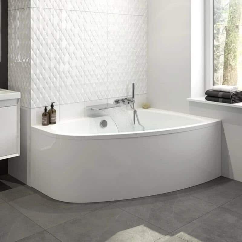 Maya Corner Bath | Offset