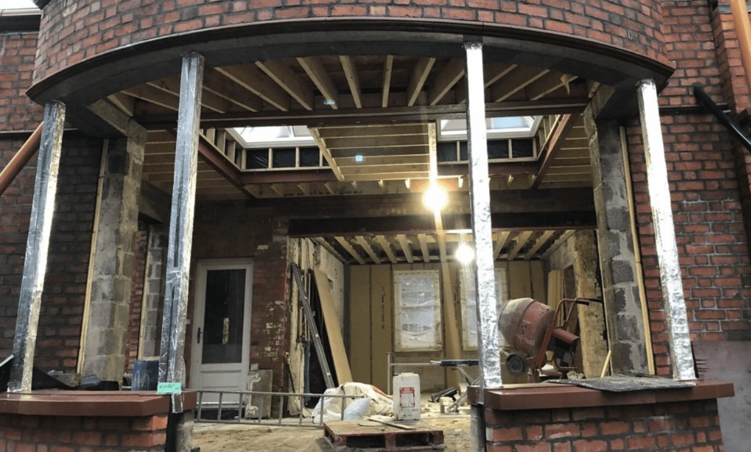 Cold Bridging: Causes, Solutions & How It Differs from Thermal Bridging