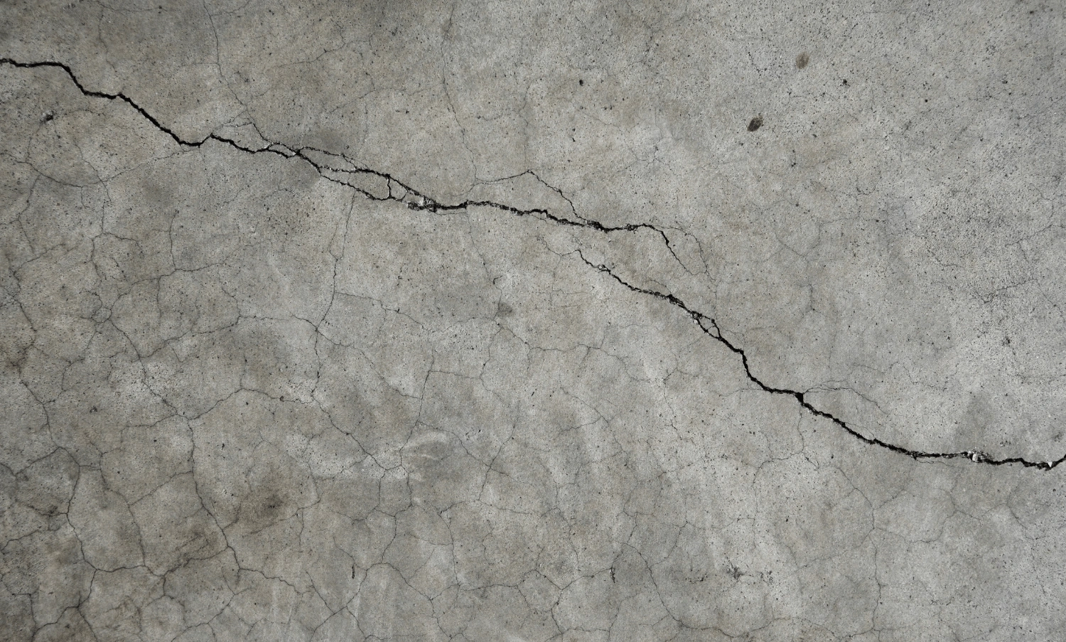 Concrete crack filler